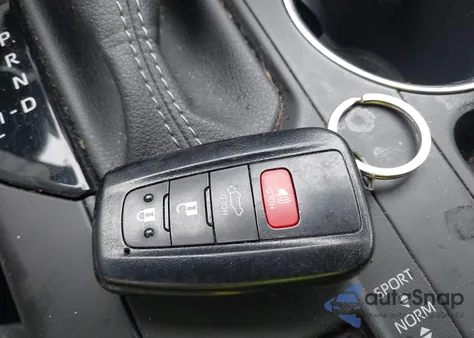 2022 Toyota Highlander Xle from USA, damaged, VIN 5TDGZRAH6NS116563